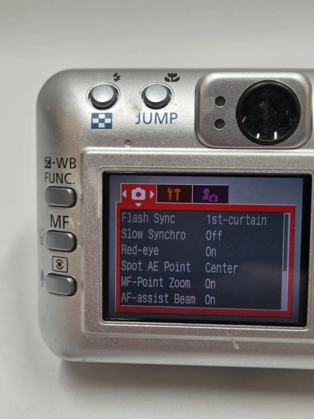 Canon Powershot S50 Silver 5 Mega Pixel Digital Camera 3x Zoom - Picture 4 of 15
